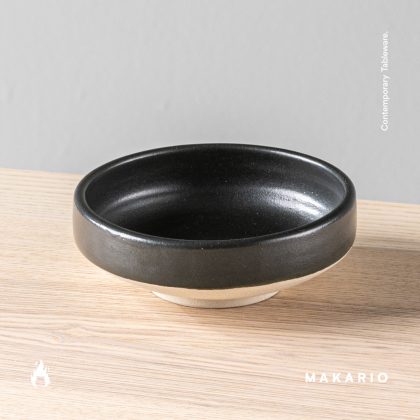 Tazon Chico Angular con Pata 14cm x5cm o Ramequin Extendido 8oz-Negro Mate mitad Pasta Natural