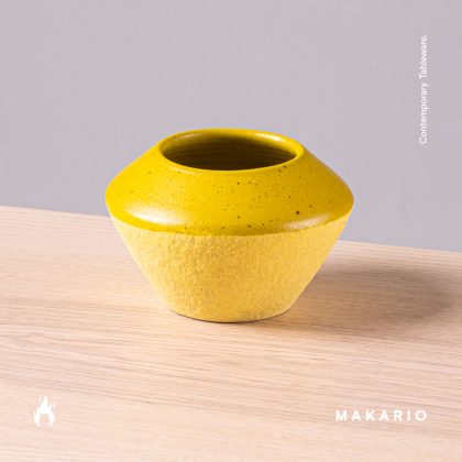 Florero Angular 12x8cm-Amarillo Mate con Engobe