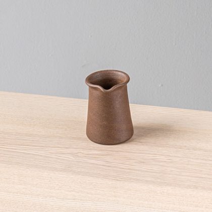 Vertedor Angular 6oz-Barro de Alta Temperatura